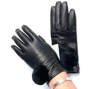 NWT AUC UGG Sheepskin Leather Pom Gloves M